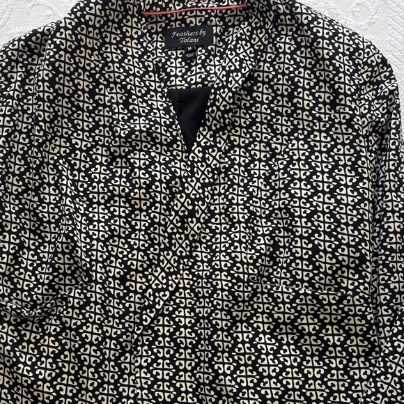 Tolani Black and Cream Patterned Women’s Jacket - Picture 1 of 4